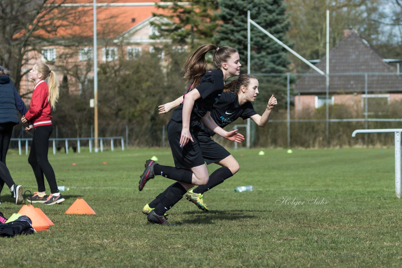 Bild 65 - C-Juniorinnen SV Steinhorst/Labenz - TSV Friedrichsberg-Busdorf : Ergebnis: 5:0